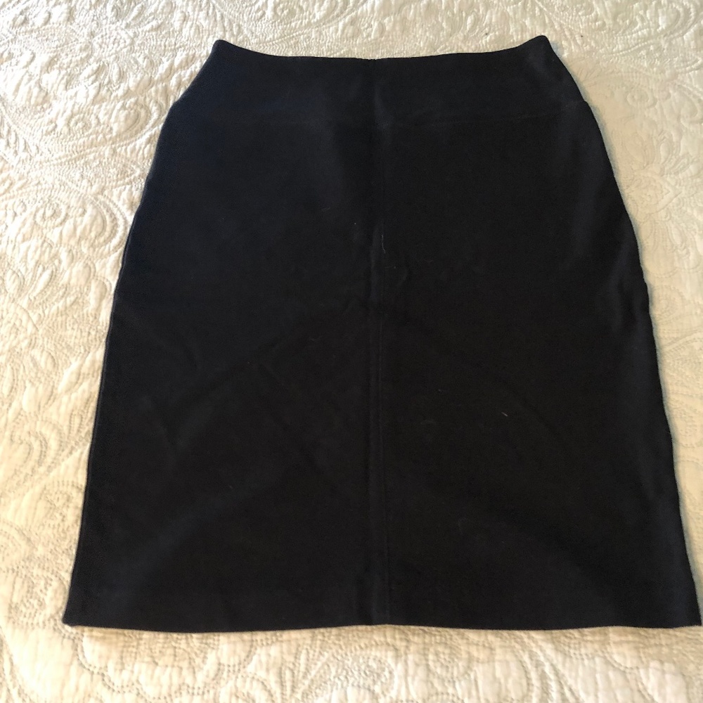 IMAN small black ponte knit pencil skirt